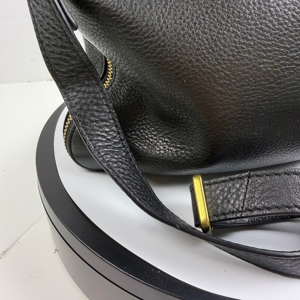 Fossil Black Pebbled Leather Crossbody Bag Expandable Brass Key Charm Messenger - Picture 8 of 14